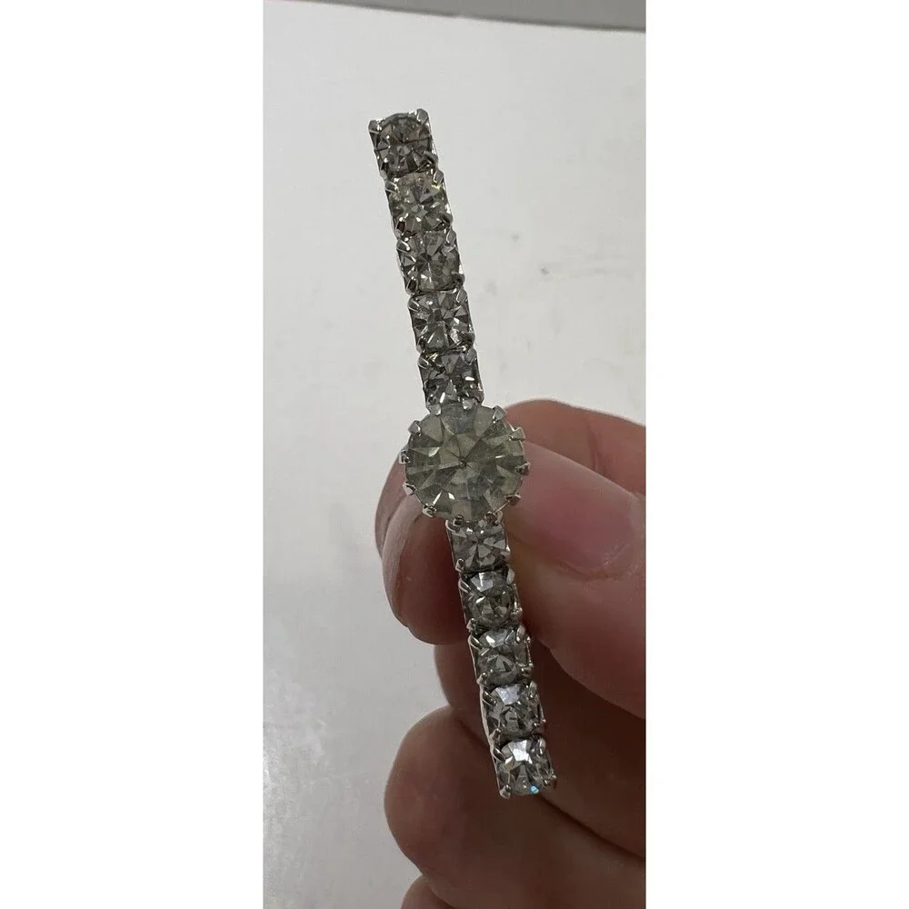 Vintage Rhinestone bar Brooch, silver tone Pin Clasp Claw Set Faceted Stones
